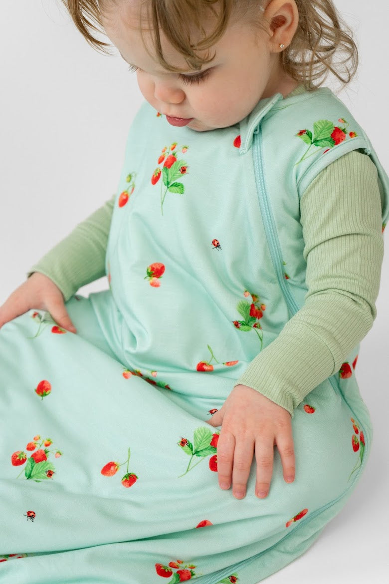 Belan.J Printed Sleep Bag (0.5 Tog) - Strawberry Garden