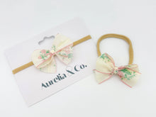 Load image into Gallery viewer, Aurelia &amp; Co. Baby Headband - Spring Floral

