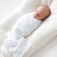 Load image into Gallery viewer, Lulujo Swaddle Blanket Muslin Cotton LG
