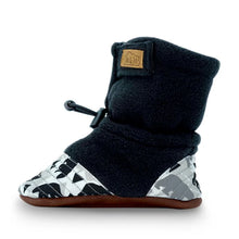 Load image into Gallery viewer, Jan &amp; Jul Baby Stay-Put Cozy Booties
