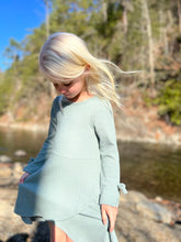 Load image into Gallery viewer, Vignette Girls Shiloh Dress - Green
