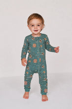 Load image into Gallery viewer, Bambi &amp; Birdie Baby Zipper Sleeper - Hockey
