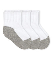 Load image into Gallery viewer, Jefferies Socks Boys Smooth Toe Sport Quarter Socks - 3 Pack
