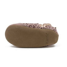 Load image into Gallery viewer, Robeez Soft Soles - Animal Print
