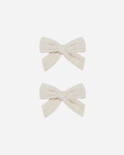 Load image into Gallery viewer, Rylee + Cru Bow With Clips - Set of 2

