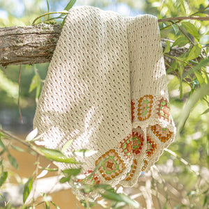 Souris Mini Crochet Cream Blanket with Colourful Border