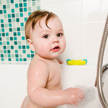 Load image into Gallery viewer, bblüv Kräb 3-in-1 Thermometer &amp; Bath Toy
