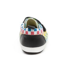 Load image into Gallery viewer, Robeez First Kicks - Parker Checkered
