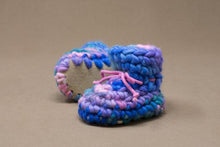 Load image into Gallery viewer, Padraig Cottage Newborn Slippers
