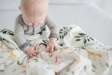 Load image into Gallery viewer, Loulou Lollipop Muslin Quilt Blanket
