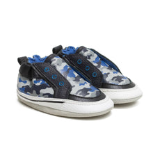 Load image into Gallery viewer, Robeez Soft Soles - Stylish Steve Black Camo
