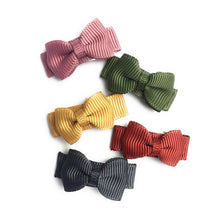 Load image into Gallery viewer, Baby Wisp Tuxedo Bow Snap Clips - 5Pk
