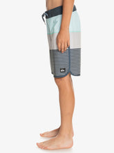 Load image into Gallery viewer, Quiksilver Youth Boys Surfsilk Tijuana 17&quot; Boardshorts
