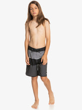 Load image into Gallery viewer, Quiksilver Youth Boys Surfsilk Tijuana 17&quot; Boardshorts
